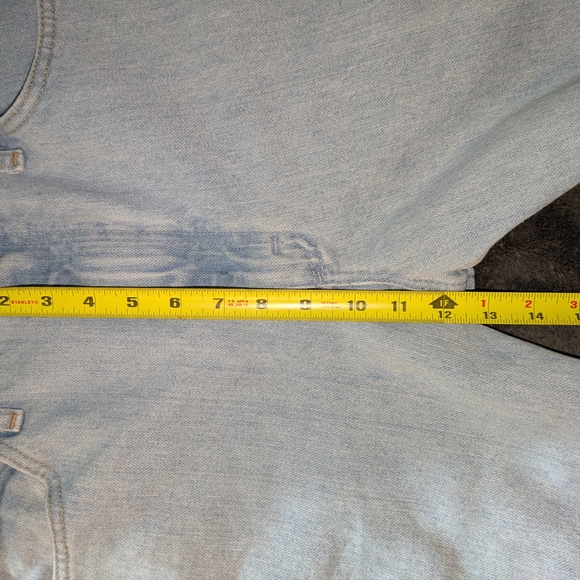 Light Blue Jeans - Picture 4 of 6